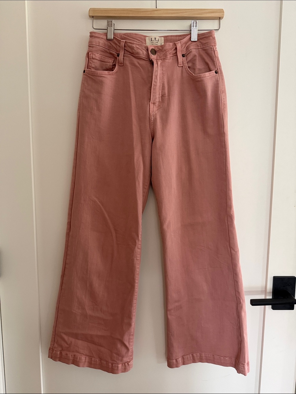 LTJ Pink Cropped + Stretchy Wide-Leg Jeans / Pants